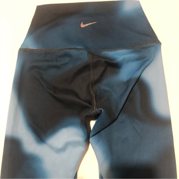 Nike Dri-Fit Yoga Pants Womens size Small Light and Dark Blue - Picture 6 of 7